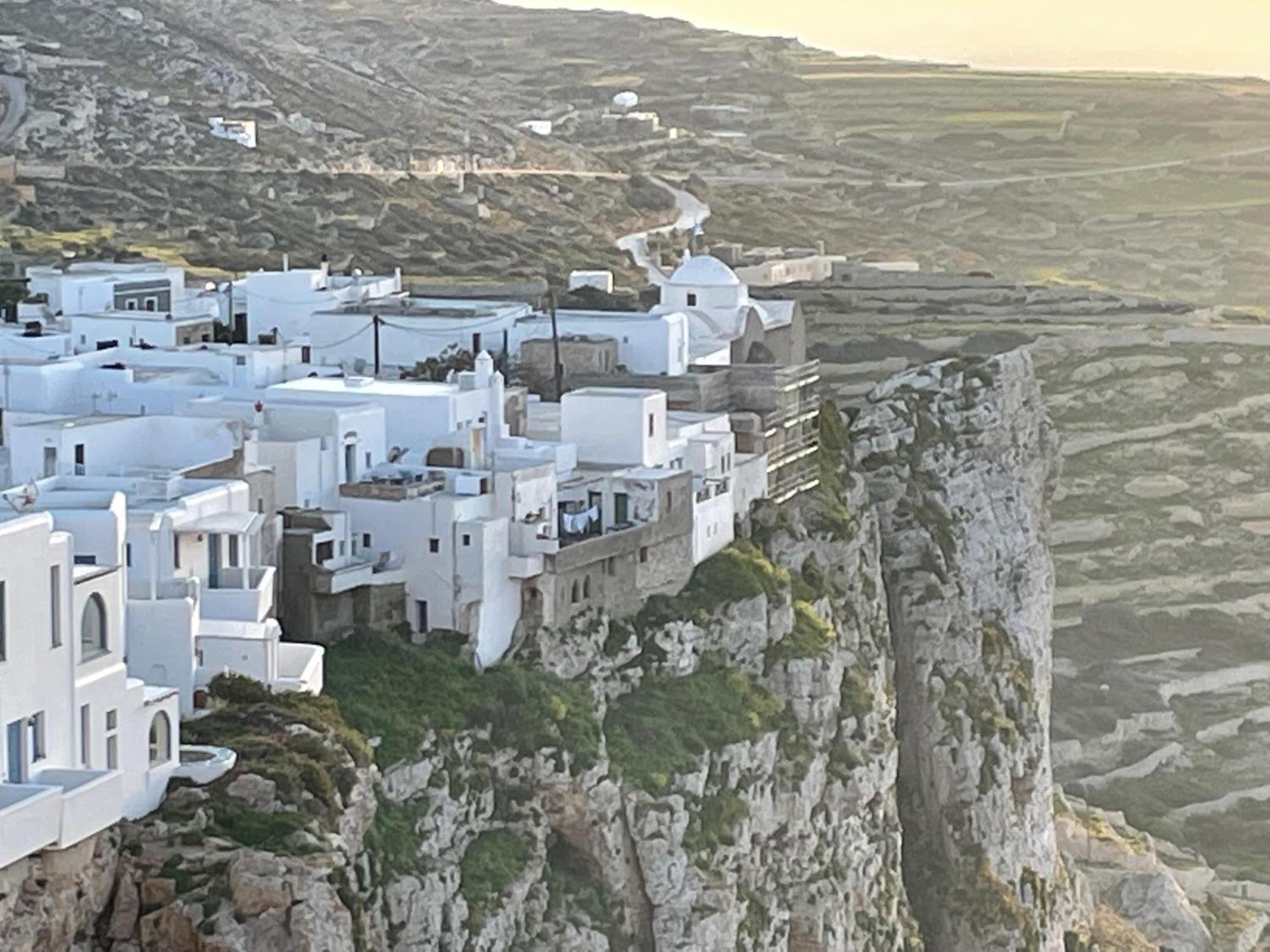 Folegandros-Cliffhouse Villa Exterior photo