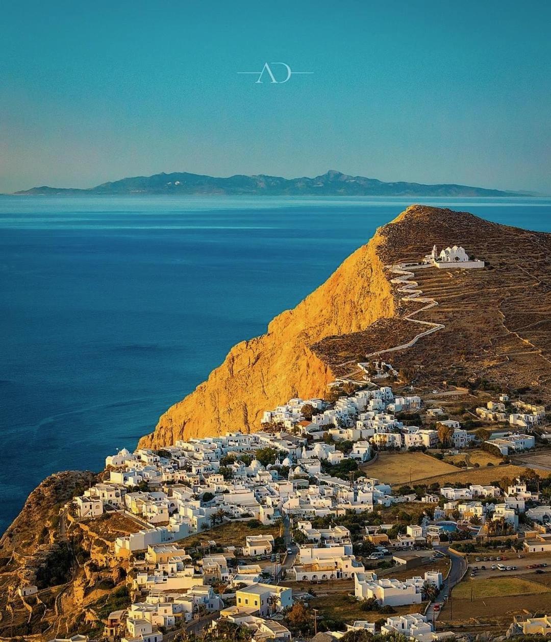 Folegandros-Cliffhouse Villa Exterior photo
