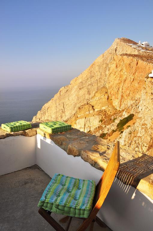 Folegandros-Cliffhouse Villa Exterior photo